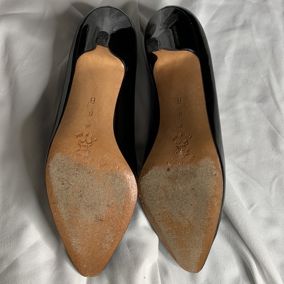 Amalfi Black Patent Leather Pumps size 6 B - Picture 6 of 7